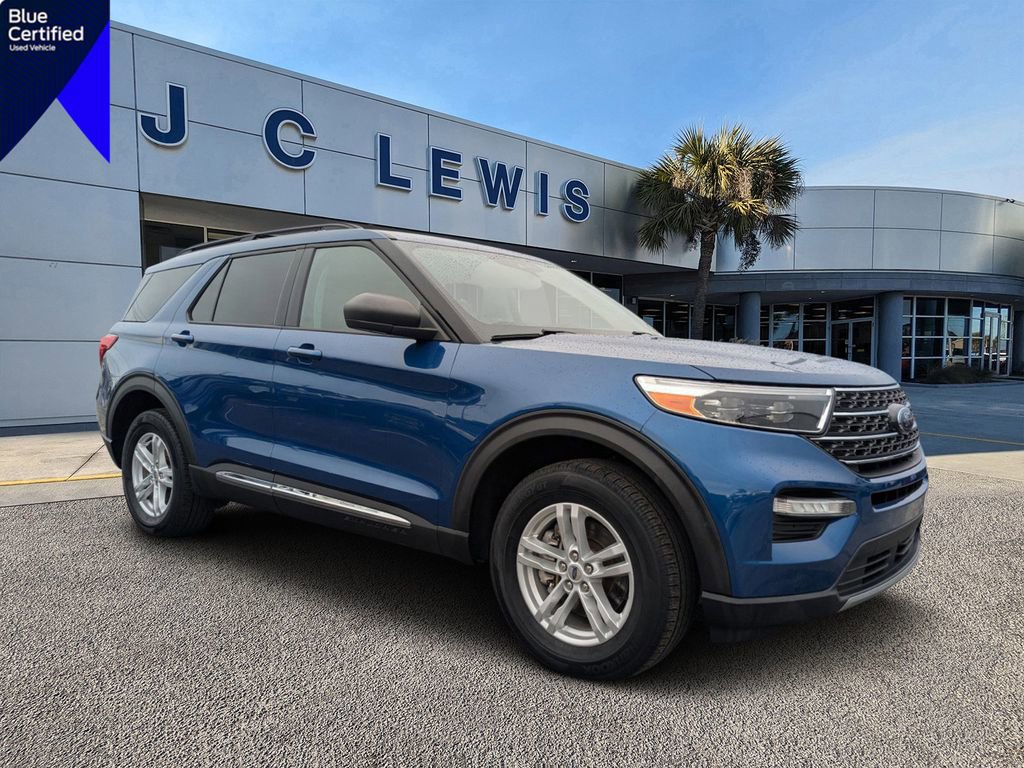 Certified 2023 Ford Explorer XLT w/ Equipment Group 202A image 7