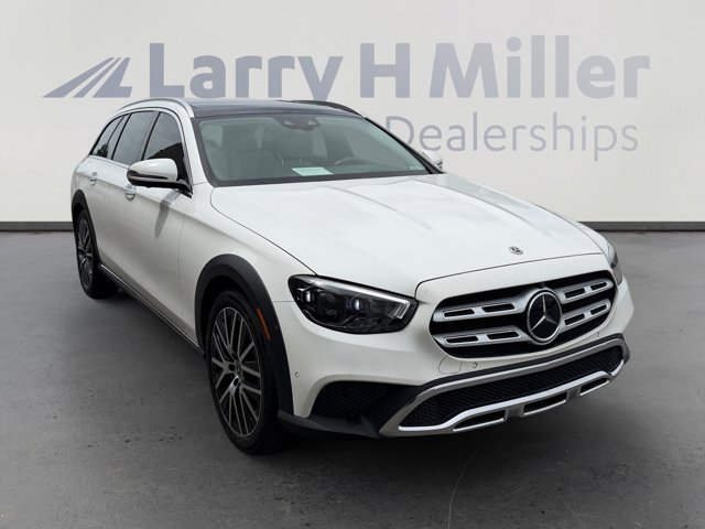 Used 2022 Mercedes-Benz E 450 4MATIC All-Terrain Wagon image 7
