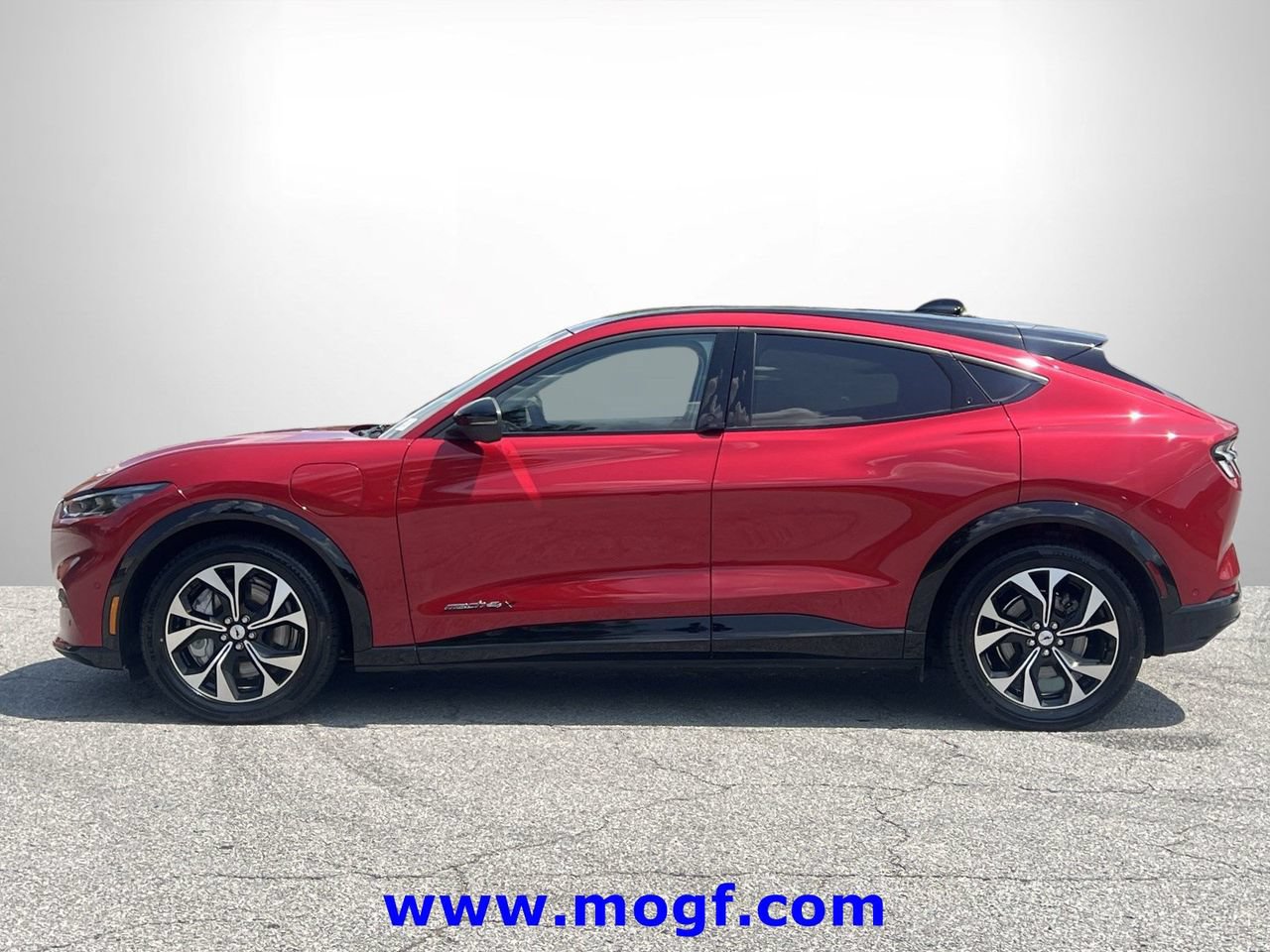 Certified 2023 Ford Mustang Mach-E Premium AWD/4WD image 25