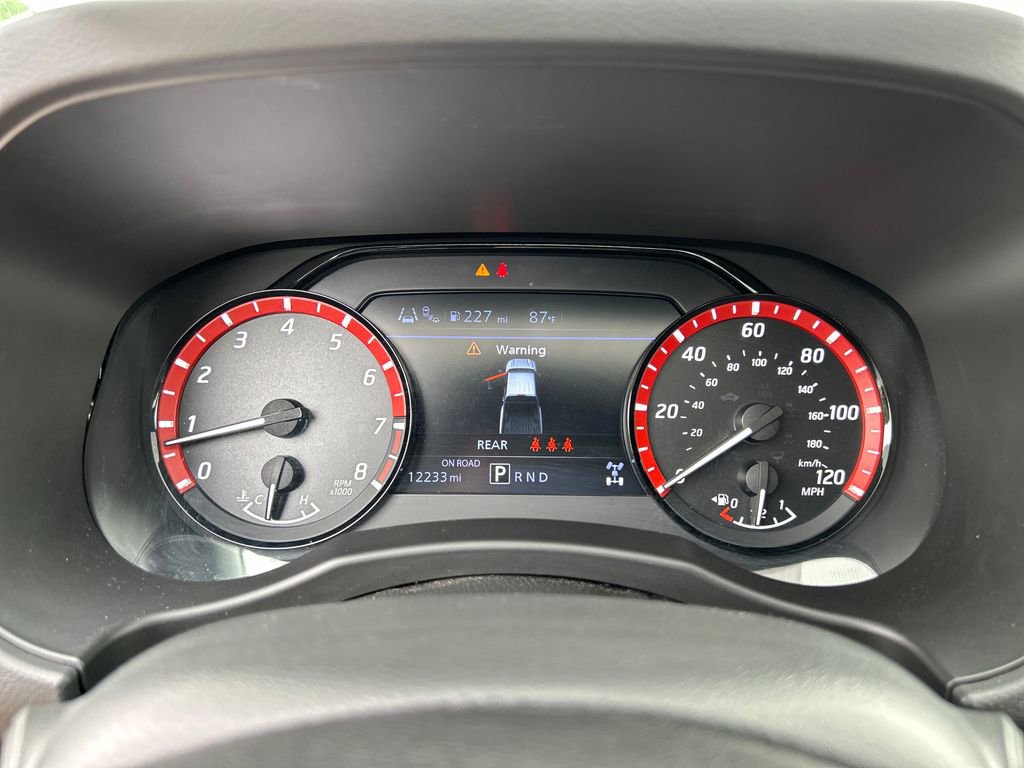 Used 2026 Nissan Frontier PRO-4X AWD/4WD image 16