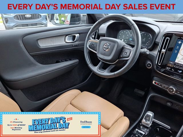 Used 2021 Volvo XC40 T5 Inscription w/ Climate Package AWD/4WD image 14