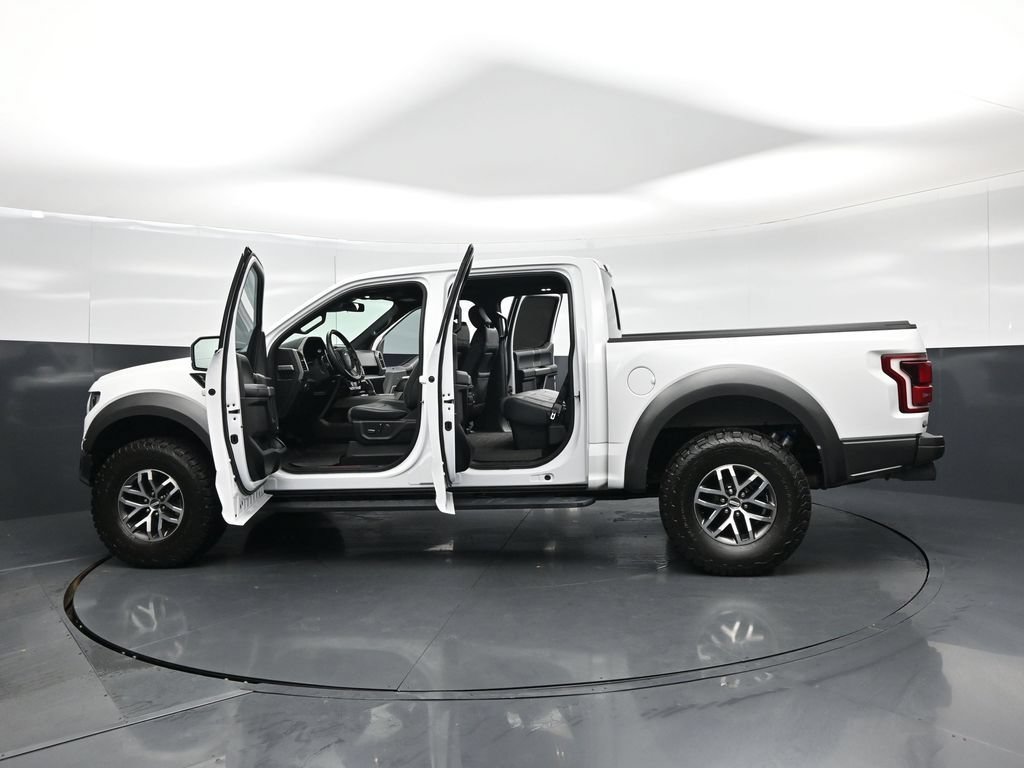 Certified 2018 Ford F150 Raptor w/ Equipment Group 802A Luxury AWD/4WD image 34