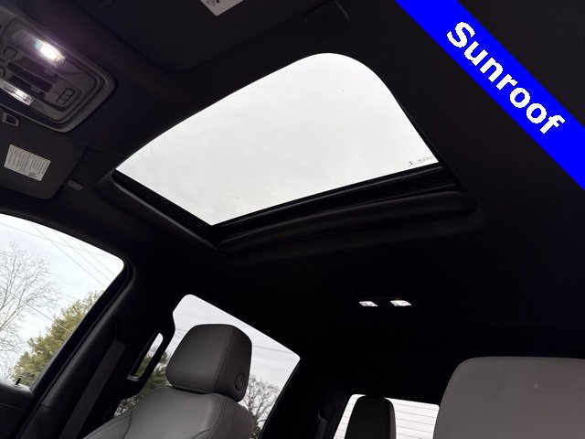 Used 2022 Chevrolet Silverado 1500 LTZ w/ LTZ Premium Package image 19