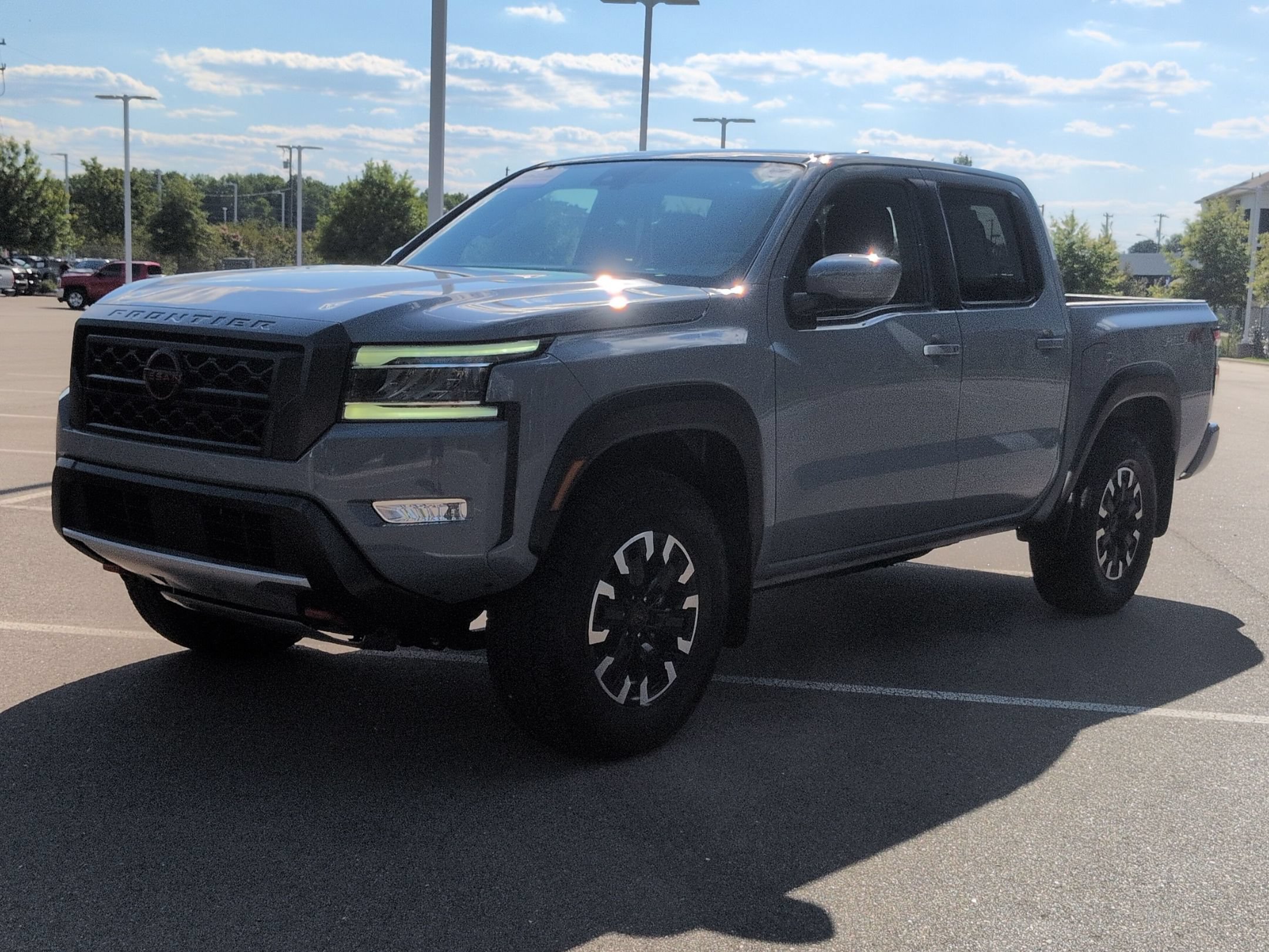 Used 2023 Nissan Frontier PRO-4X w/ Technology Package AWD/4WD image 8