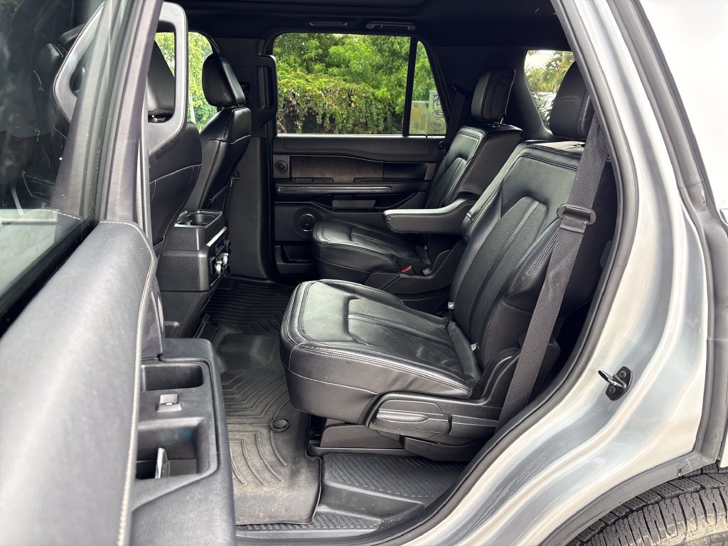 Certified 2021 Ford Expedition Limited RWD image 30