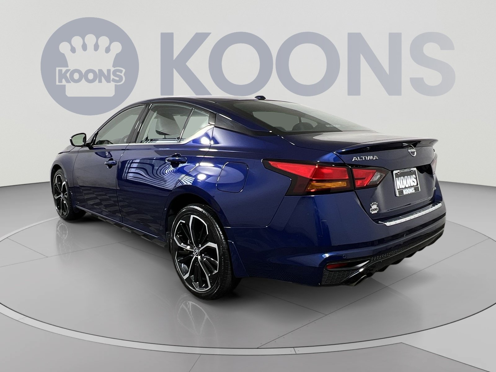 Used 2023 Nissan Altima 2.5 SR AWD/4WD image 8