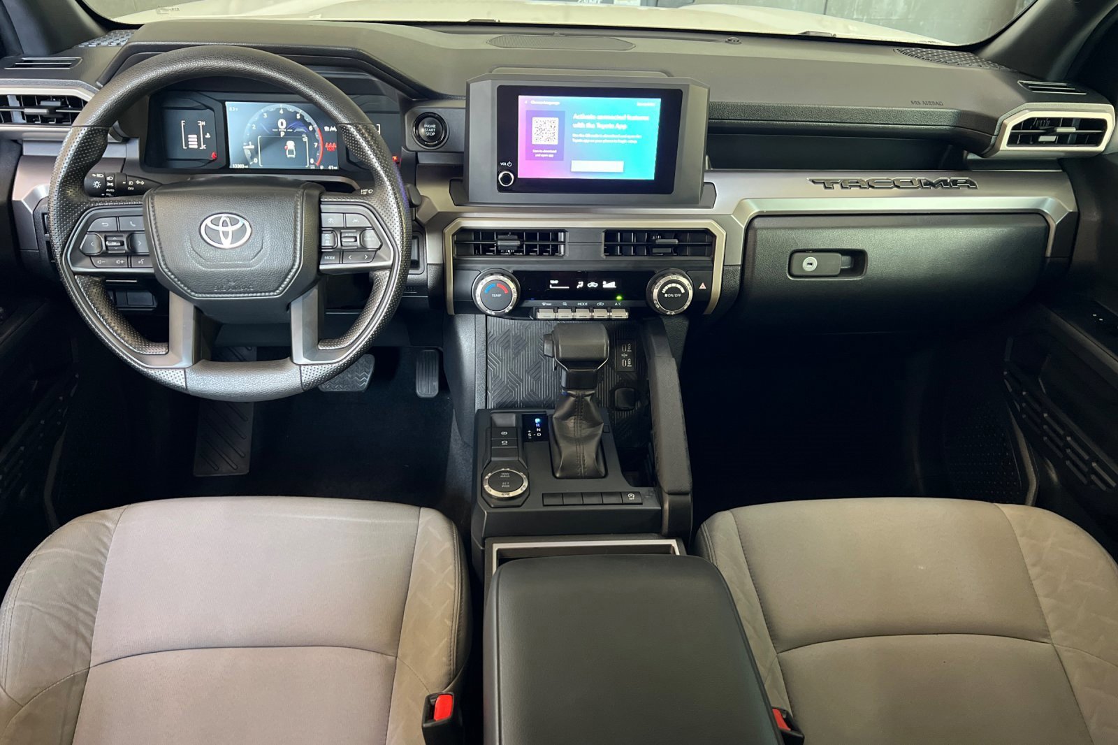 Used 2025 Toyota Tacoma TRD Sport image 13