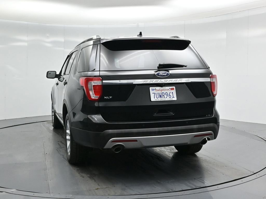 Certified 2017 Ford Explorer XLT image 18