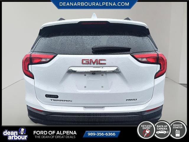 Used 2020 GMC Terrain SLE w/ Driver Convenience Package image 4