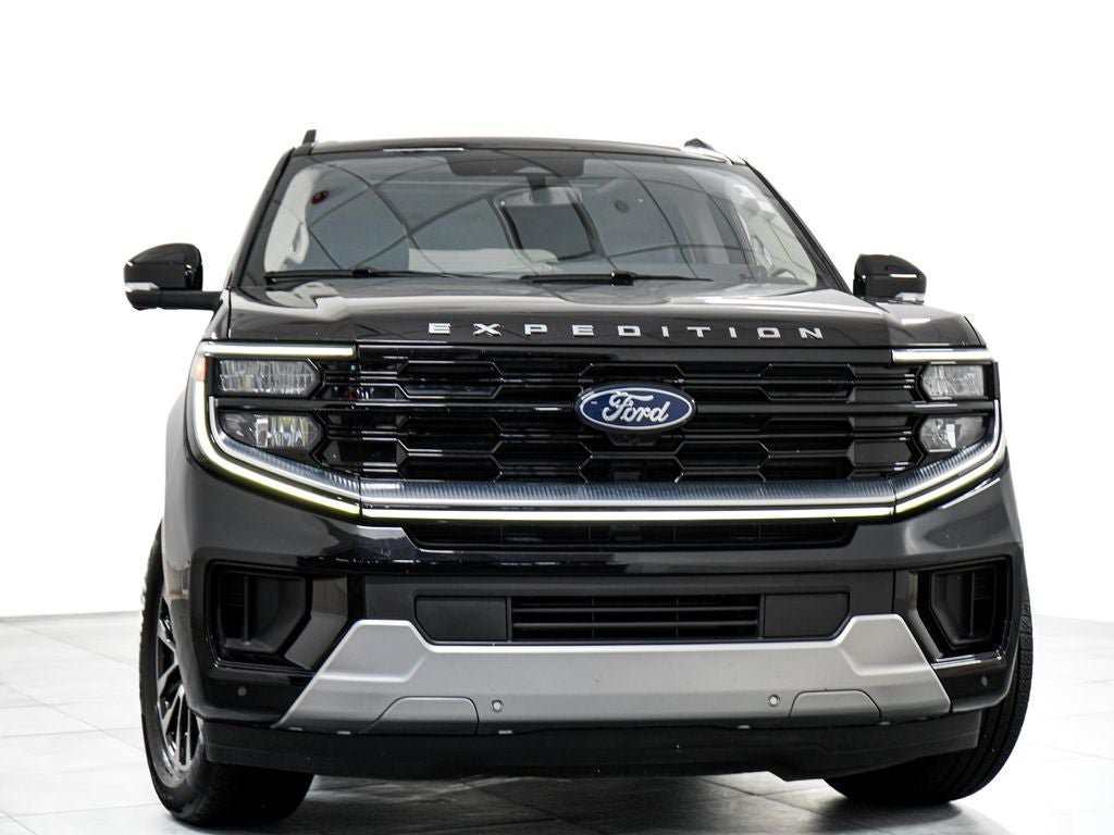Certified 2025 Ford Expedition Max Platinum AWD/4WD image 3