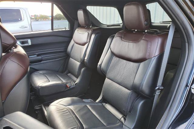 Certified 2020 Ford Explorer Platinum w/ Premium Technology Package image 27