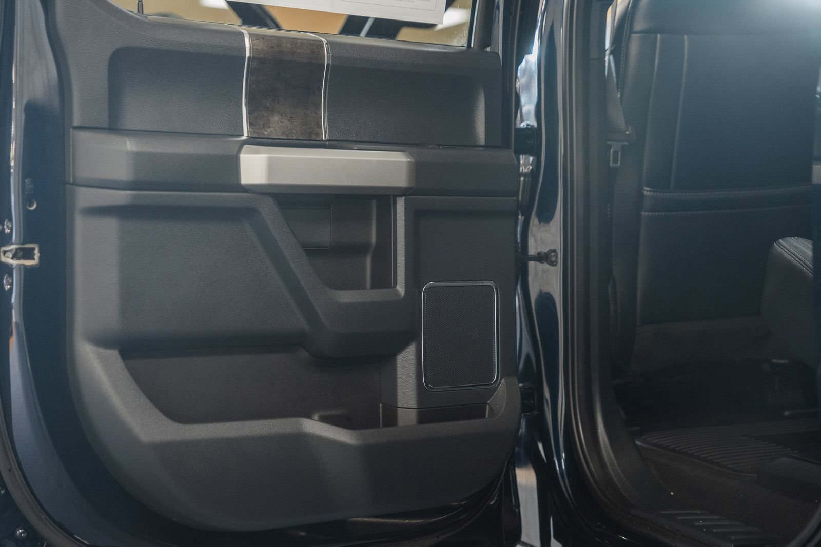 Certified 2022 Ford F250 Lariat w/ Black Appearance Pkg image 47