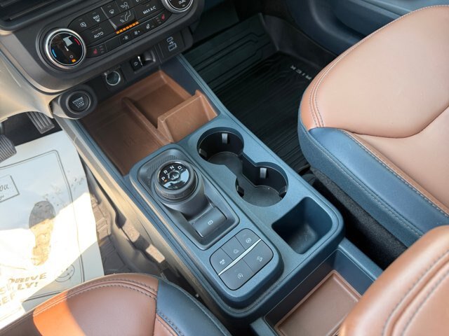 Certified 2024 Ford Maverick Lariat w/ FX4 Off-Road Package AWD/4WD image 17
