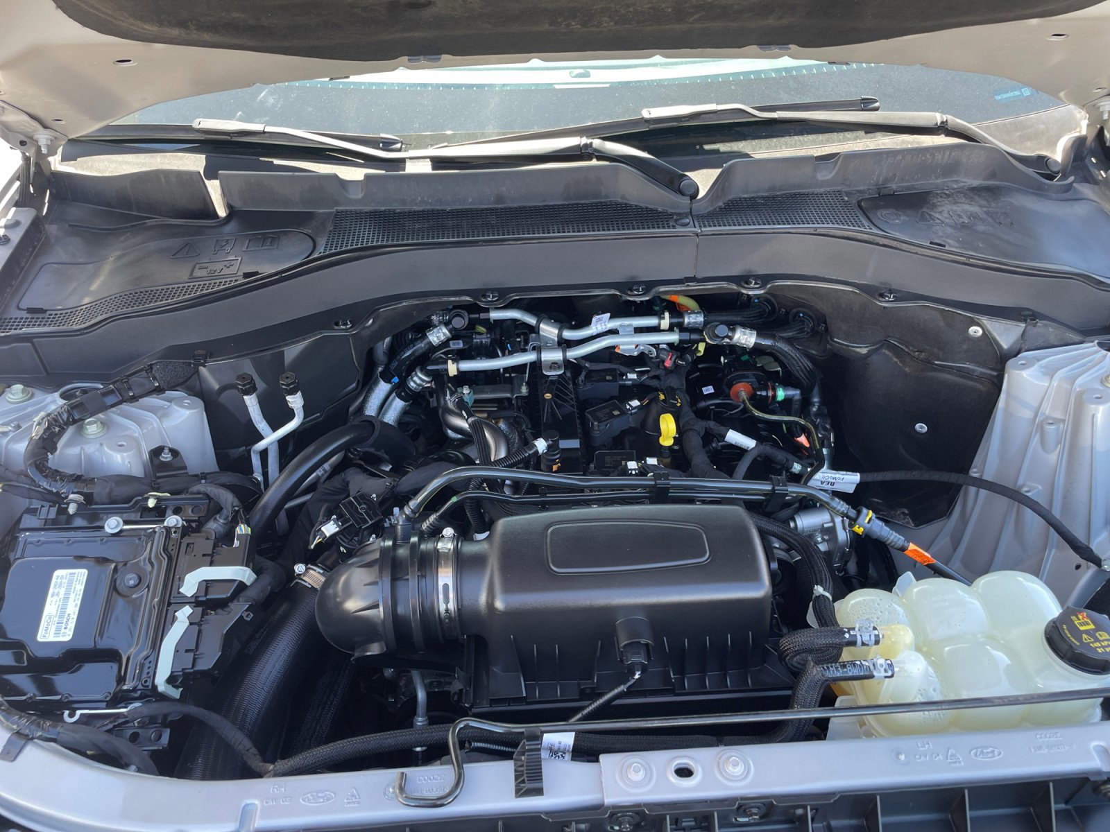 Certified 2022 Ford Explorer XLT w/ Equipment Group 202A image 32