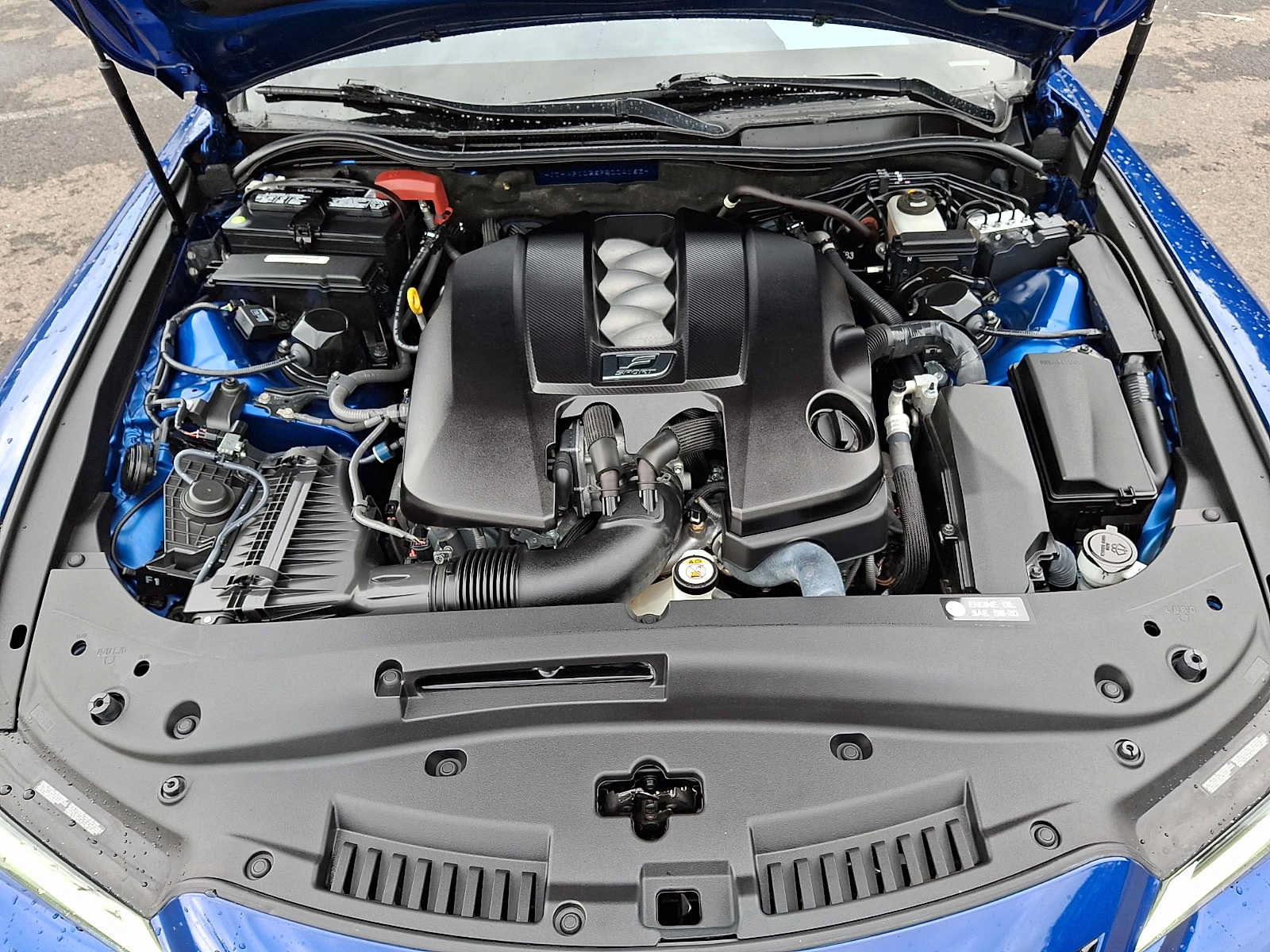Used 2023 Lexus IS 500 RWD image 29