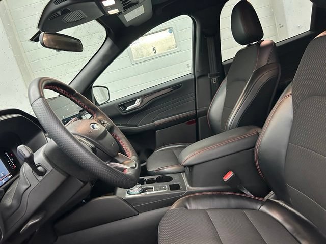 Certified 2023 Ford Escape ST-Line w/ Tech Pack #1 AWD/4WD image 8