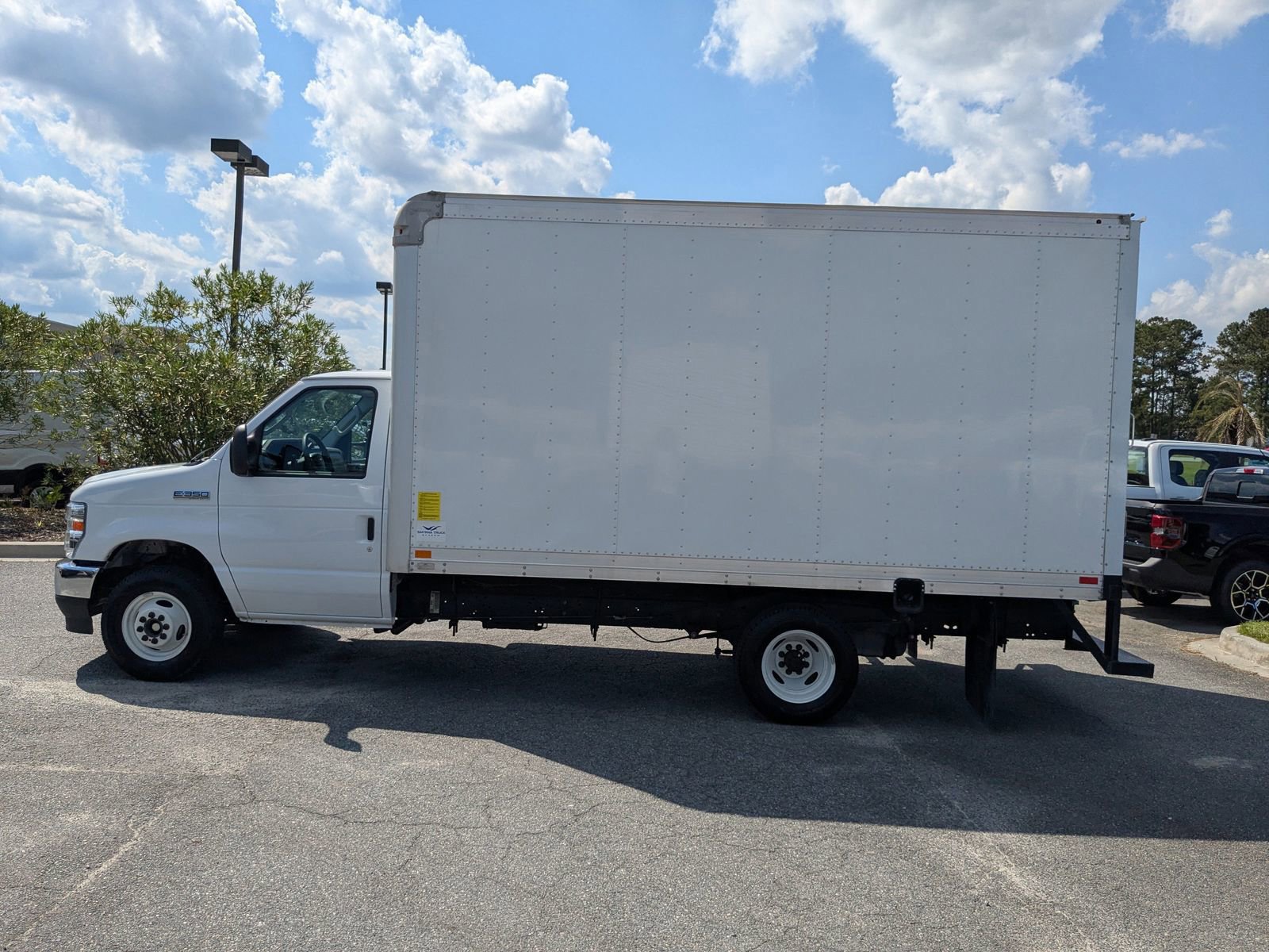 Certified 2024 Ford E-350 and Econoline 350 Super Duty w/ Power Windows & Locks Group video 2