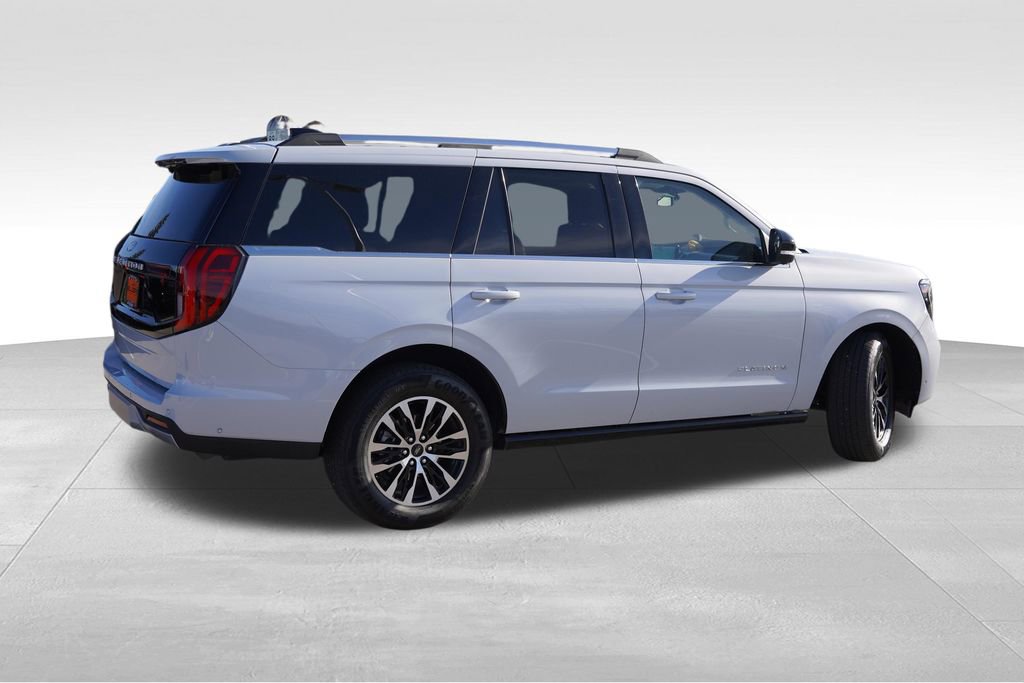 Certified 2025 Ford Expedition Platinum AWD/4WD image 4