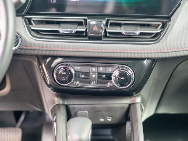 Used 2026 Chevrolet TrailBlazer RS w/ Convenience Package image 32