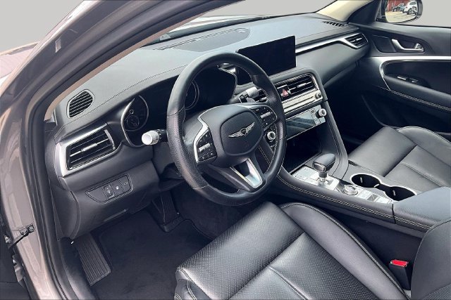 Used 2025 Genesis G70 2.5T RWD image 15