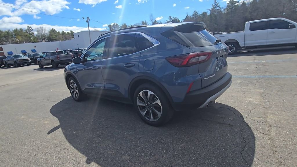 Certified 2025 Ford Escape Platinum AWD/4WD image 17