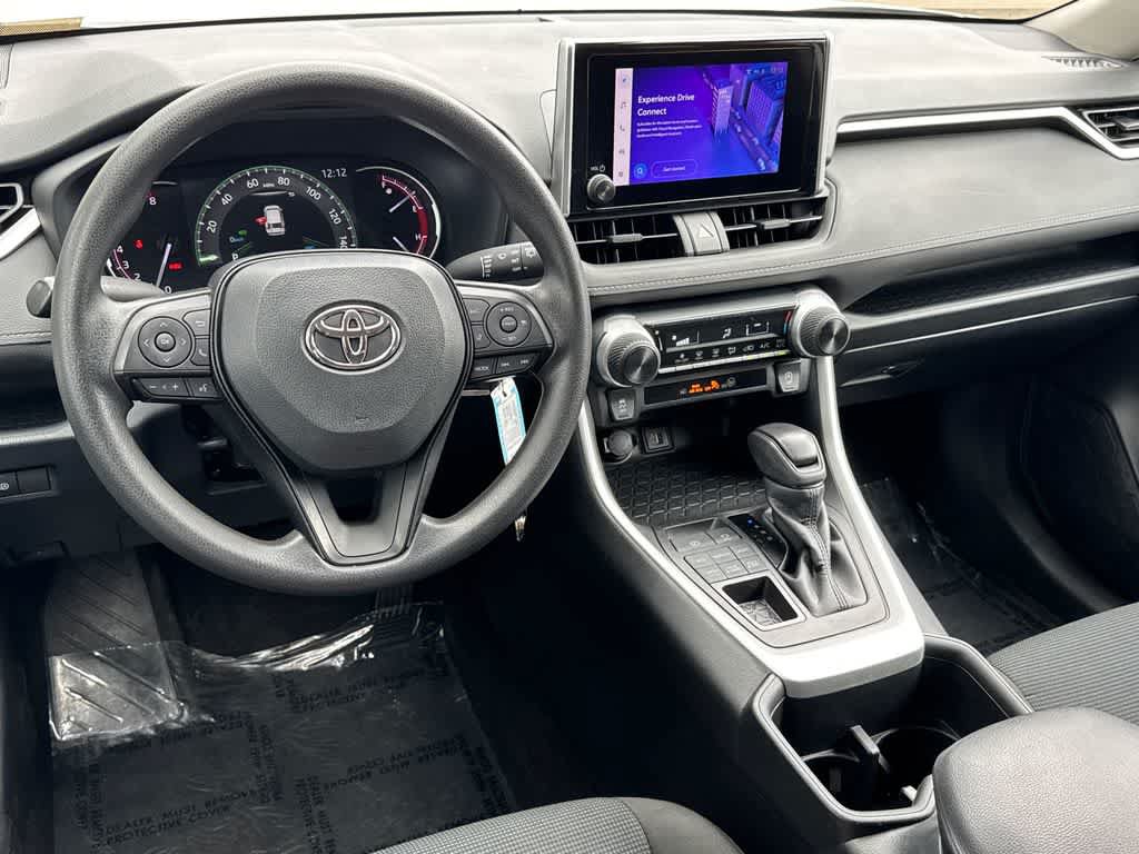 Used 2023 Toyota RAV4 LE AWD/4WD image 21