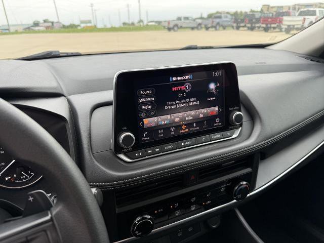 Used 2024 Nissan Rogue S AWD/4WD image 20