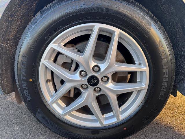 Certified 2024 Ford Edge SEL AWD/4WD image 9