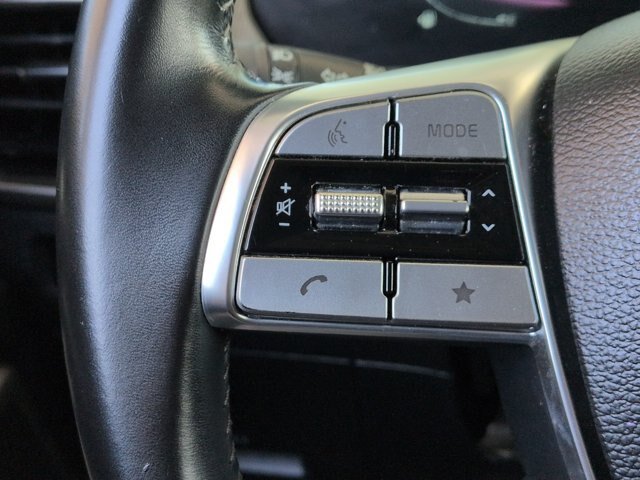 Used 2024 Kia Telluride EX w/ EX Captain's Chair Package FWD image 18