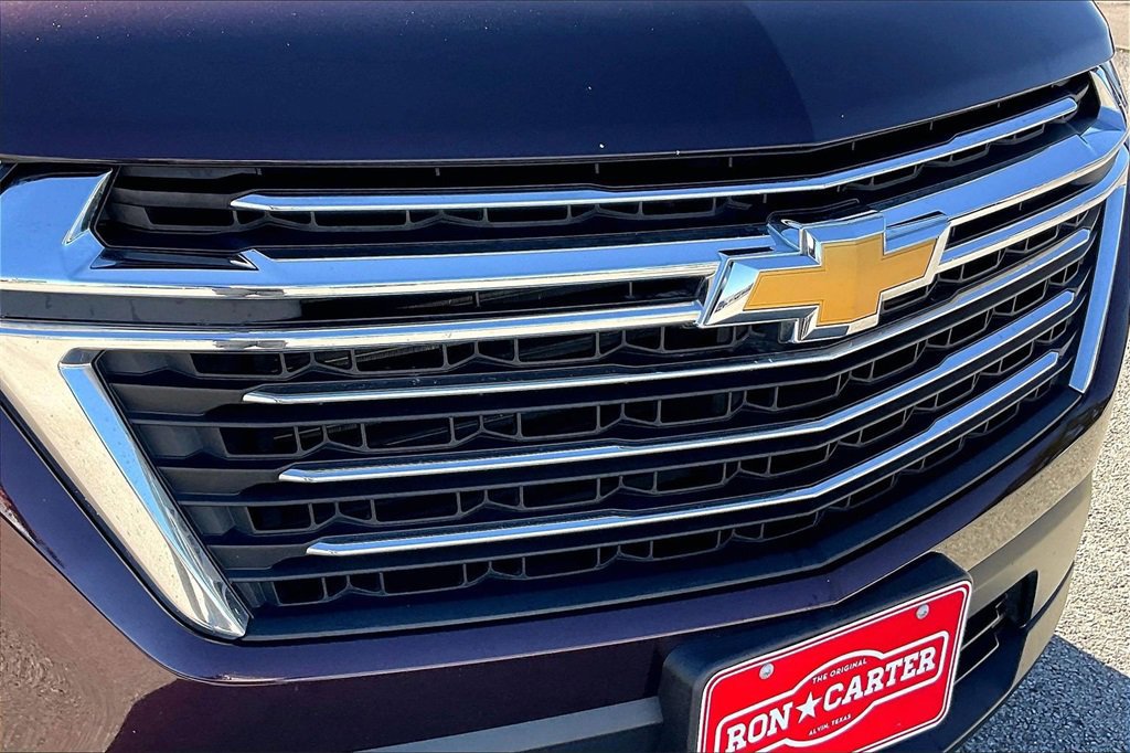 Used 2023 Chevrolet Traverse LT image 34