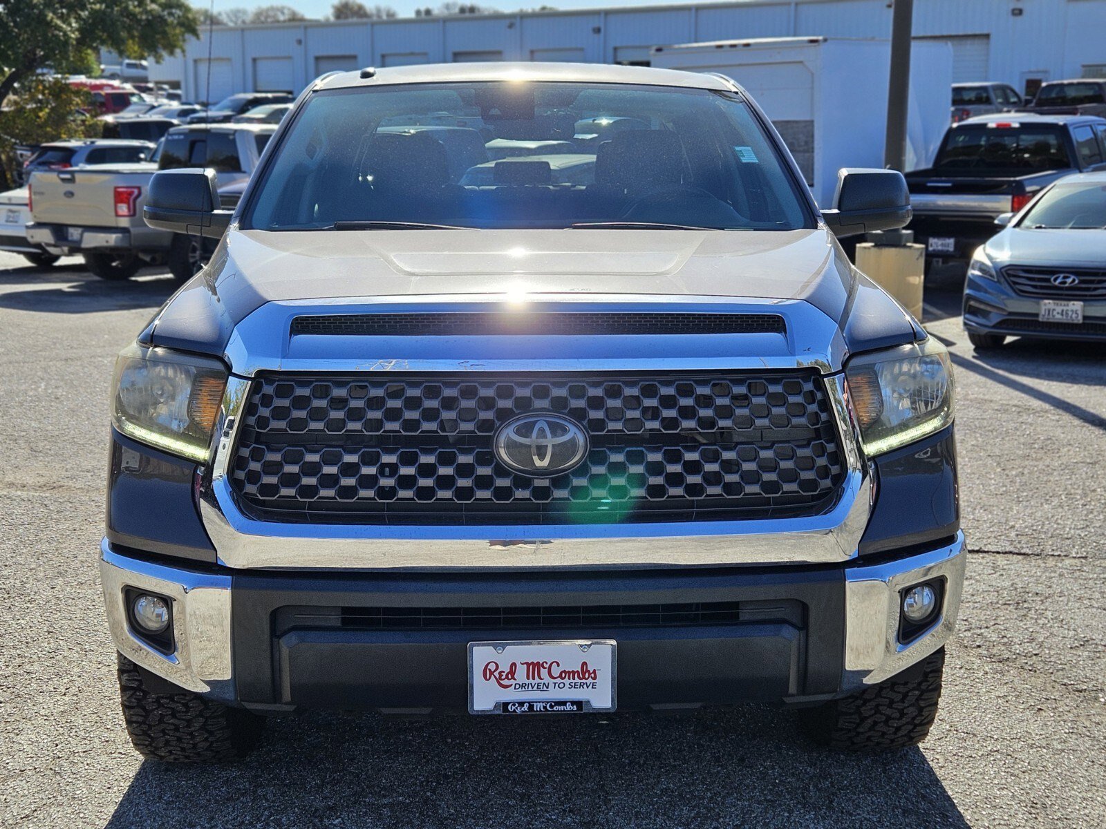 Used 2018 Toyota Tundra SR5 image 9