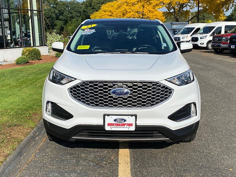 Certified 2023 Ford Edge SEL w/ Convenience Package AWD/4WD image 2