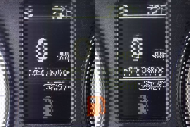 Used 2024 RAM 1500 Classic SLT image 30