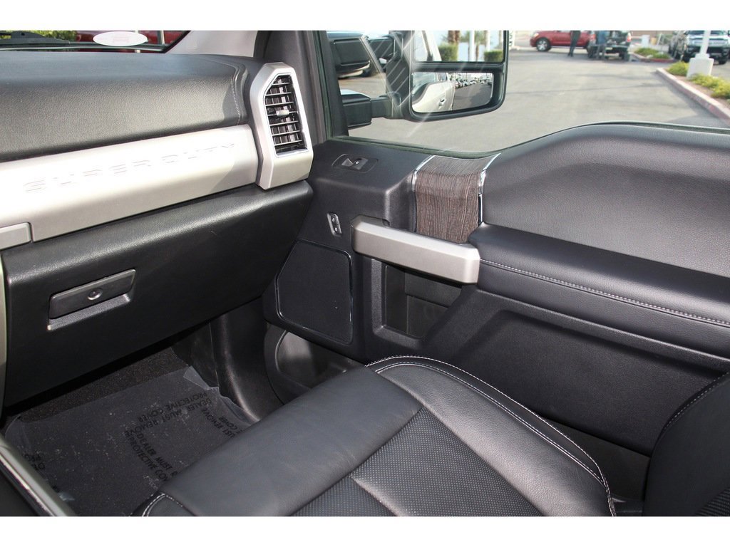 Certified 2020 Ford F250 Lariat w/ Lariat Value Package image 15