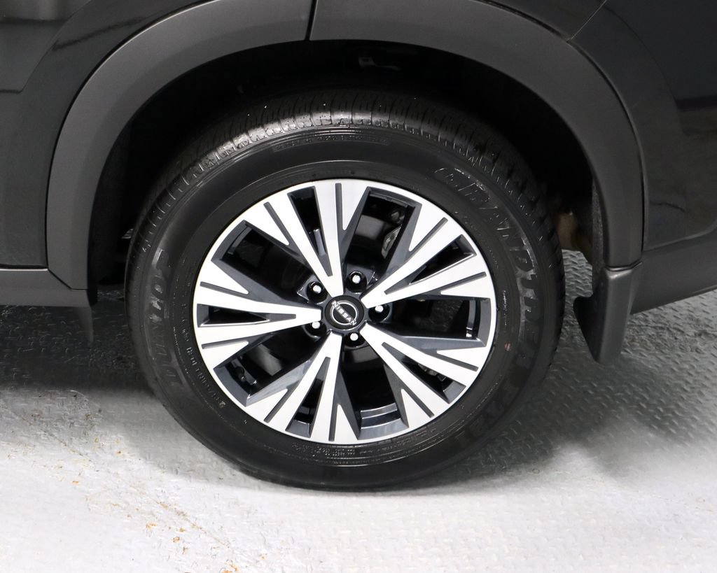 Used 2023 Nissan Rogue SV AWD/4WD image 18