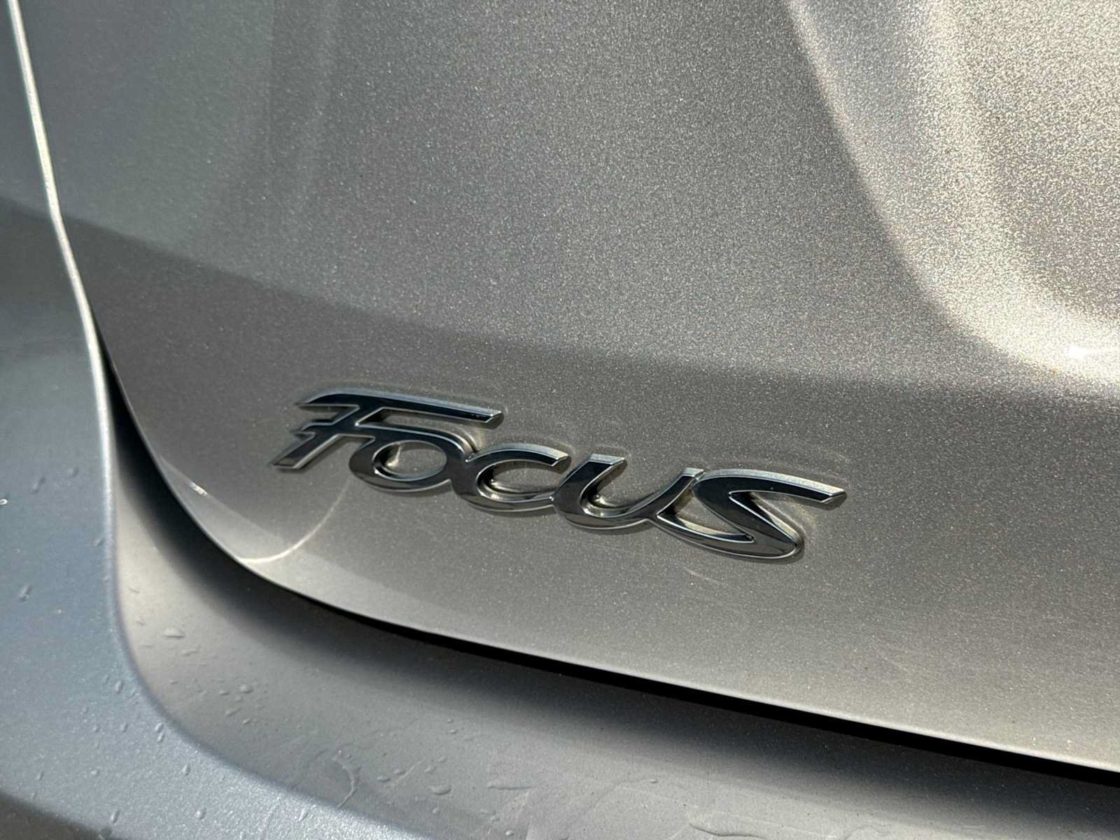 Certified 2018 Ford Focus S FWD image 12