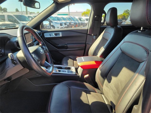 Certified 2023 Ford Explorer ST-Line w/ Class IV Trailer Tow Package image 15