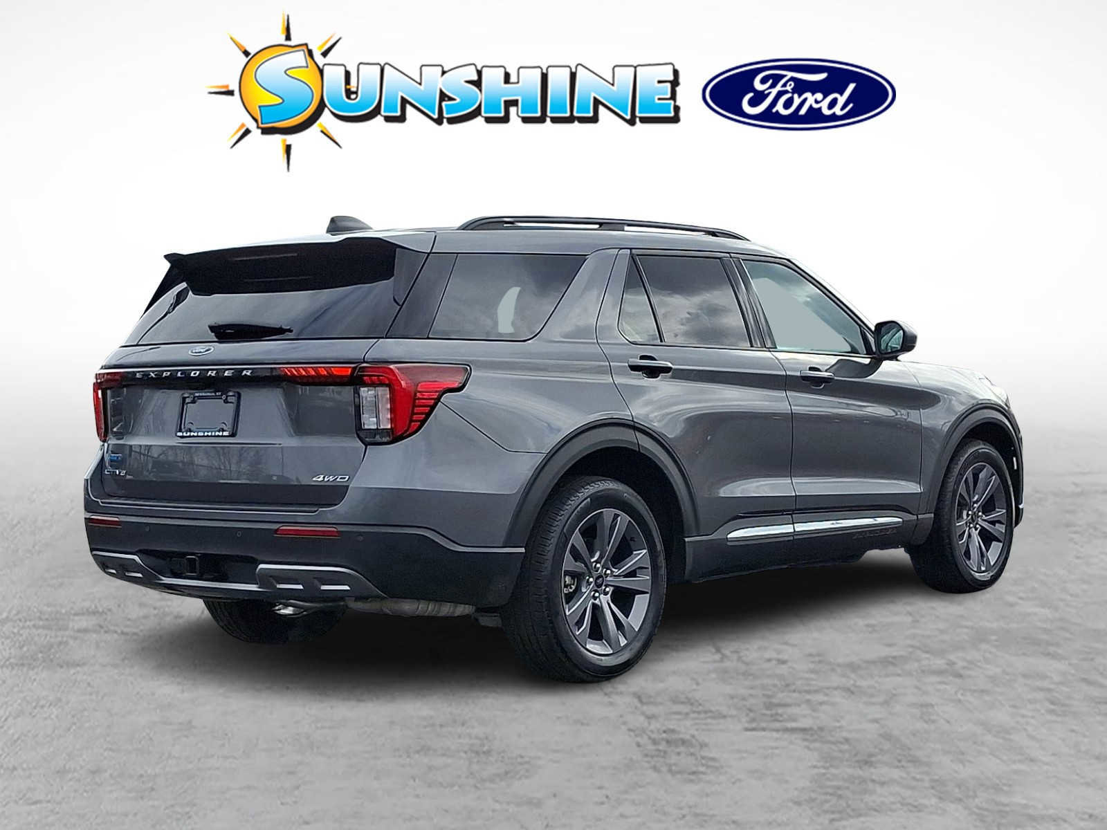 Certified 2025 Ford Explorer Active w/ Active Comfort Package image 4