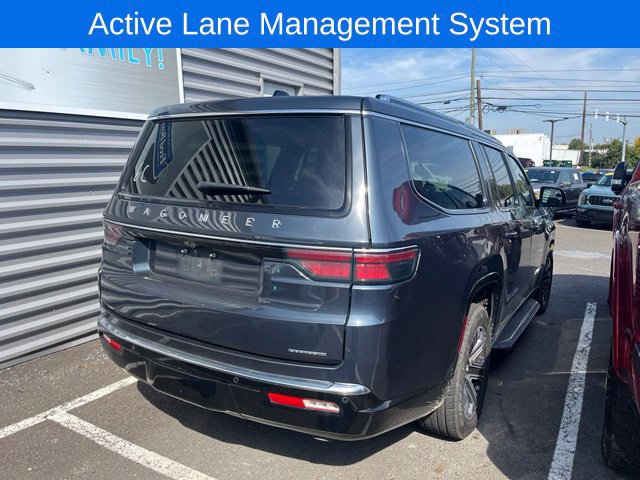 Used 2024 Jeep Wagoneer L Series II w/ Flexible Seating Group AWD/4WD image 5