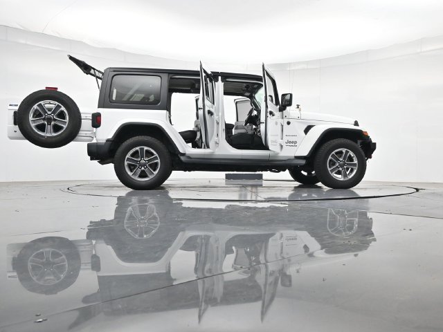 Used 2018 Jeep Wrangler Unlimited Sahara AWD/4WD image 47