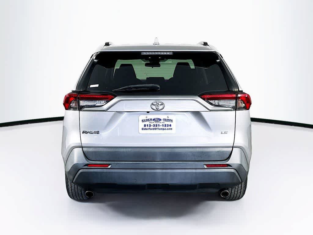 Used 2019 Toyota RAV4 LE FWD image 6