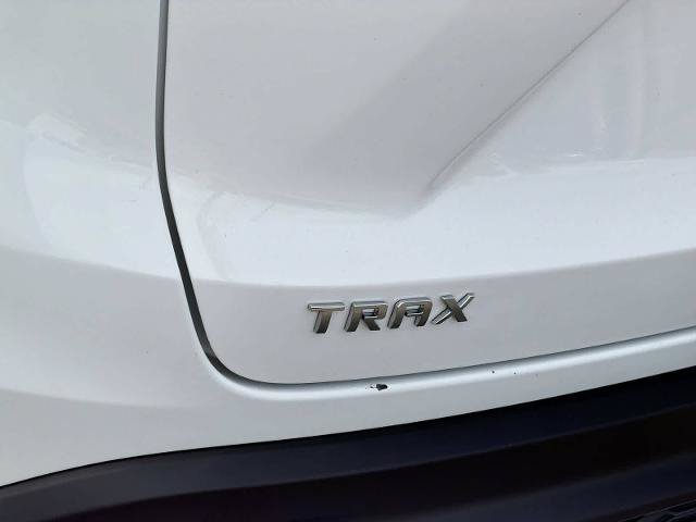 Used 2024 Chevrolet Trax LT w/ Driver Confidence Package FWD image 13