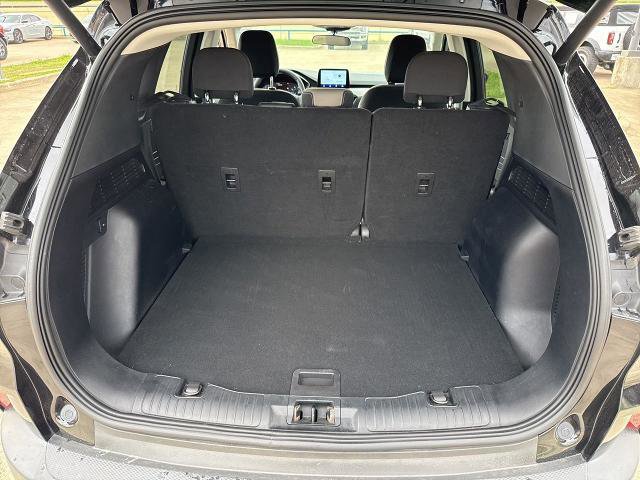 Certified 2022 Ford Escape SE w/ SE Sport Appearance Package image 13