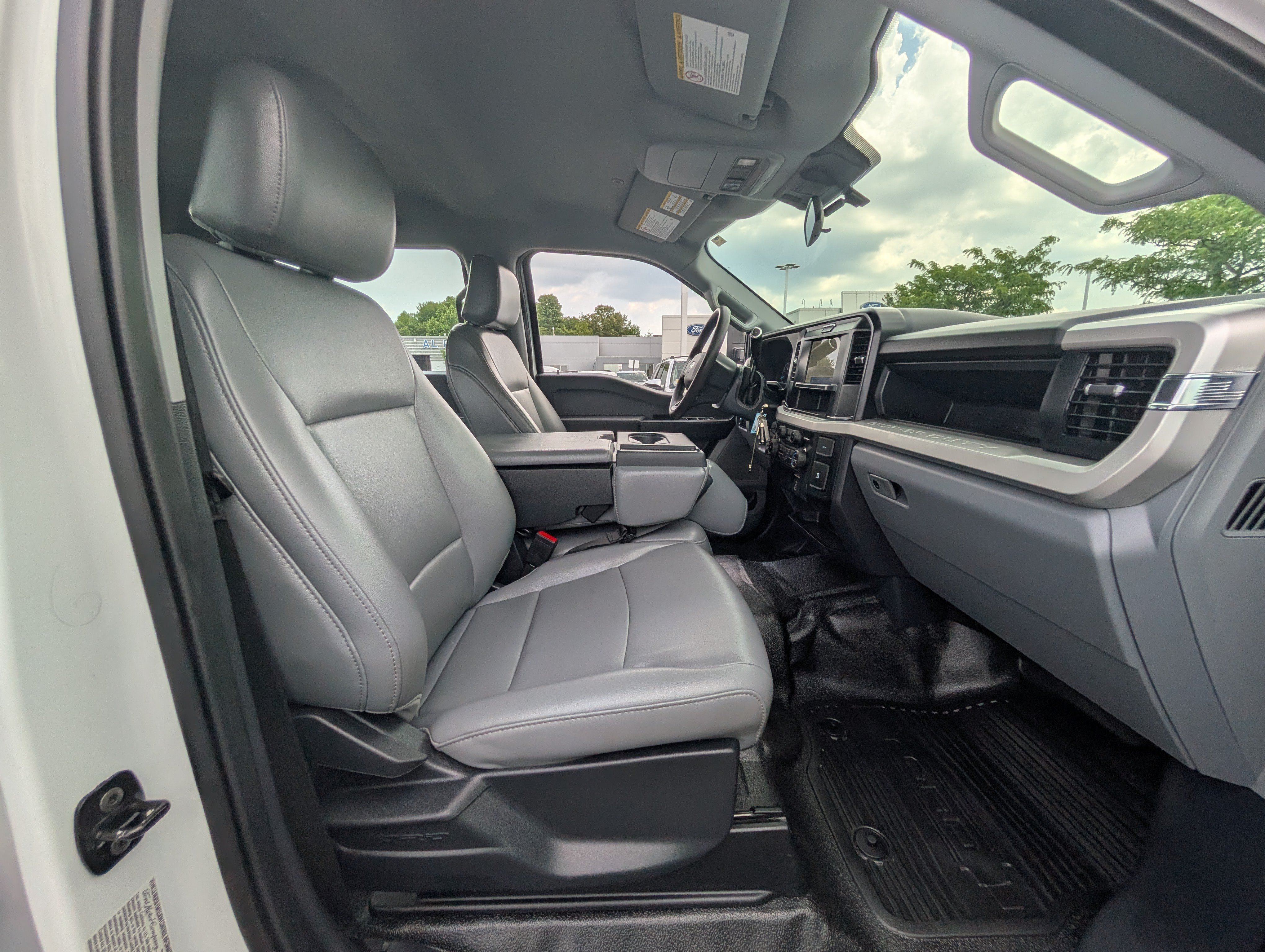 Certified 2025 Ford F350 XL w/ FX4 Off-Road Package AWD/4WD image 10