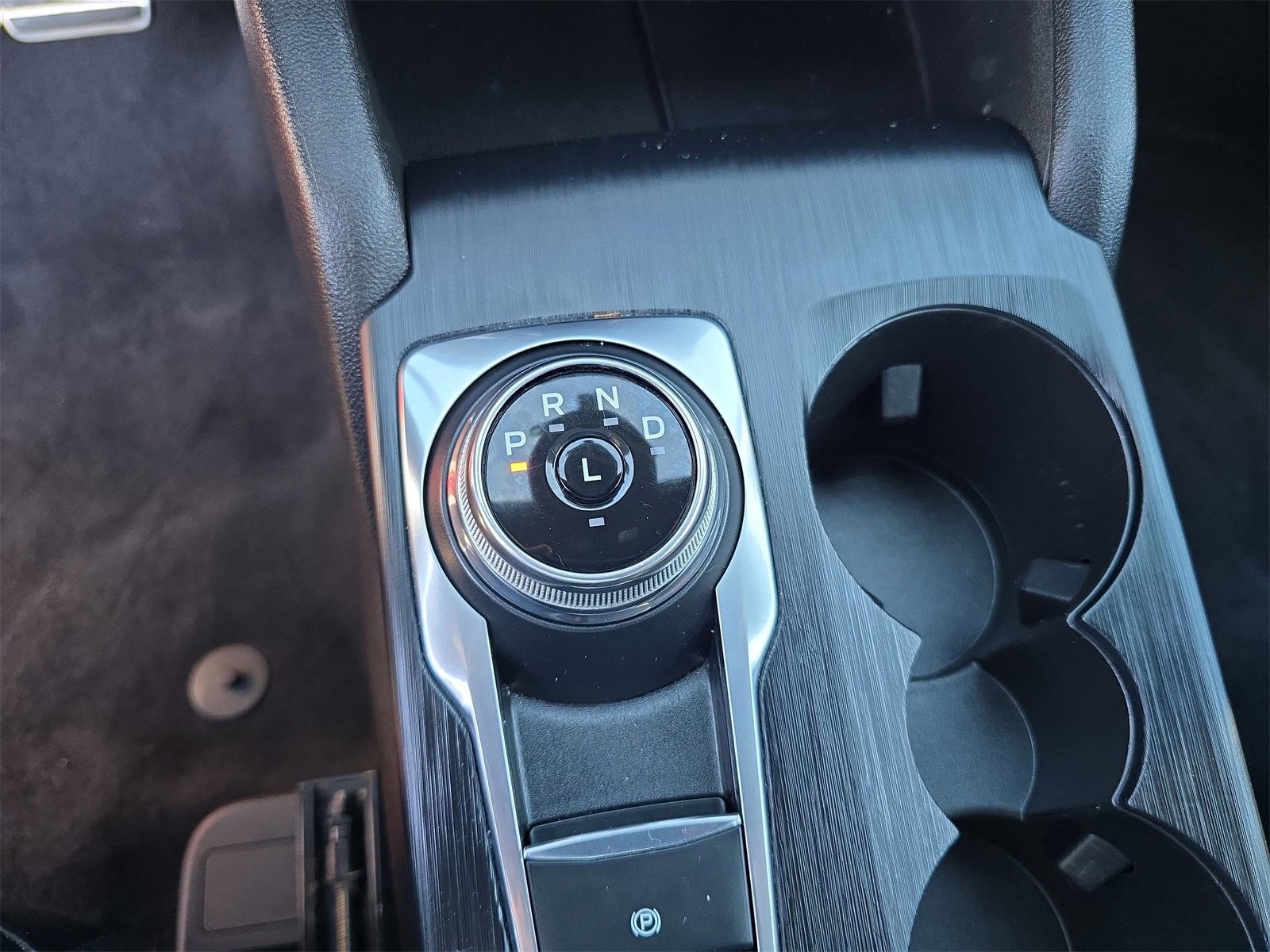 Certified 2024 Ford Escape ST-Line w/ Equipment Group 301A image 18