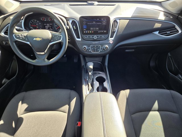 Used 2025 Chevrolet Malibu LT FWD image 12