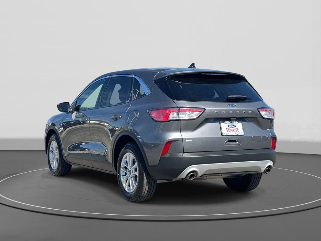 Certified 2022 Ford Escape SE image 2