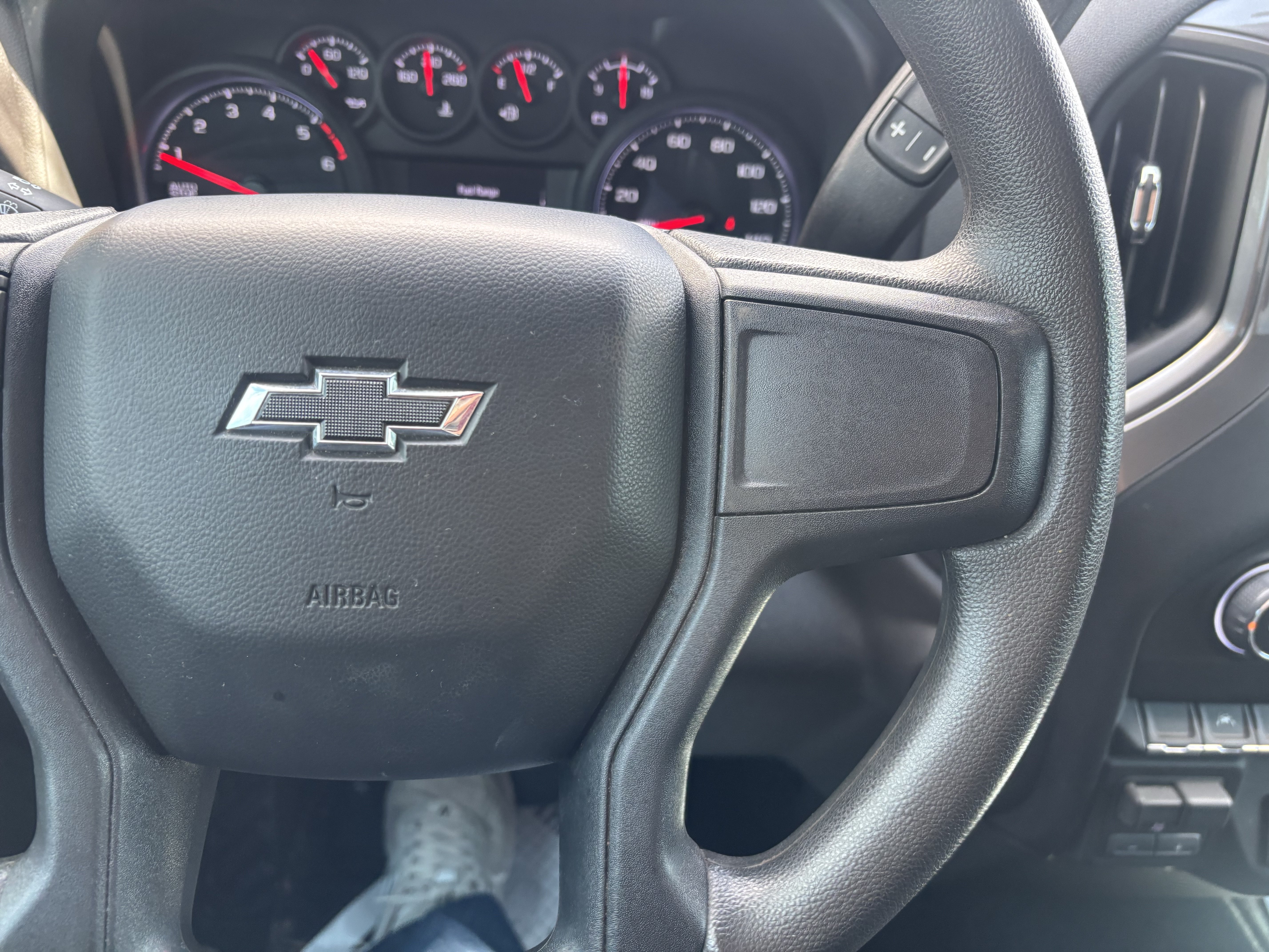 Used 2025 Chevrolet Silverado 1500 Custom Trail Boss AWD/4WD image 6
