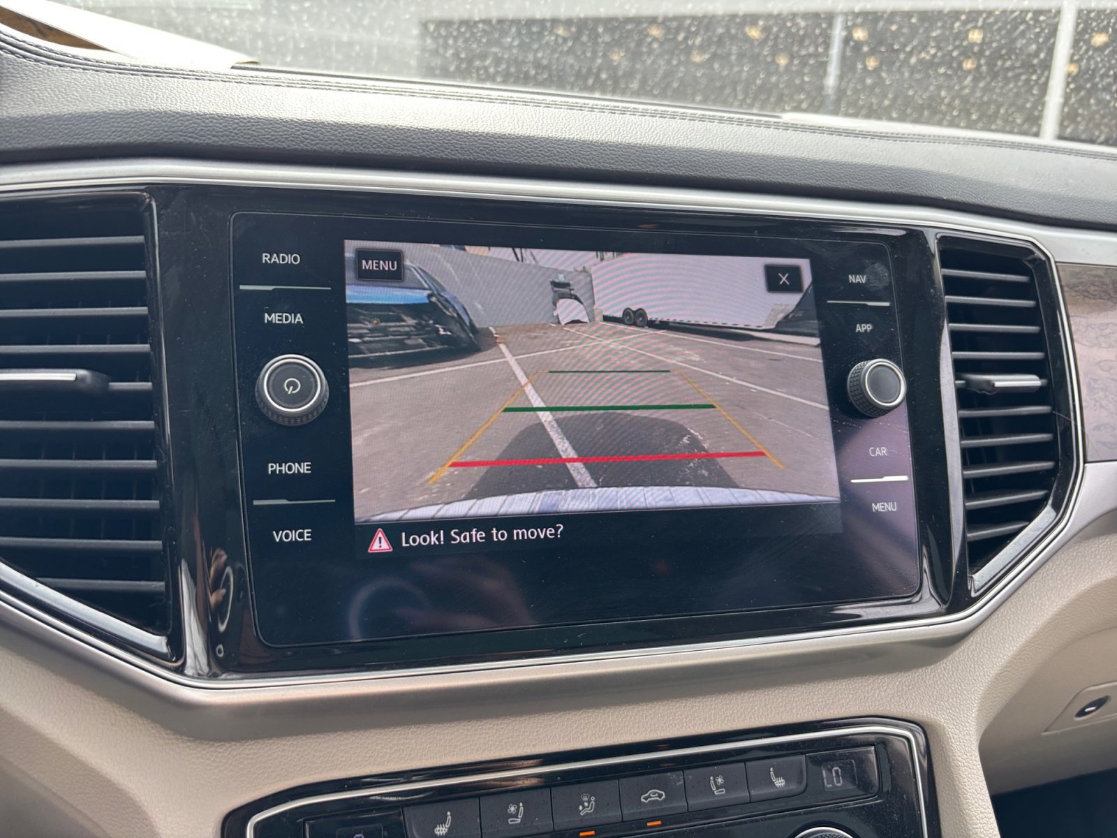 Used 2019 Volkswagen Atlas SEL Premium AWD/4WD image 26