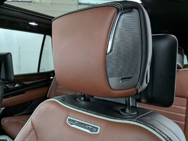 Used 2023 GMC Yukon Denali Ultimate AWD/4WD image 14